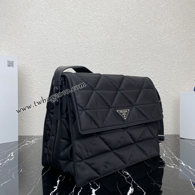 Prada專櫃新版菱格刺繡郵差包 2VD057 普拉達Re-Nylon再生尼龍單肩包 csp1651